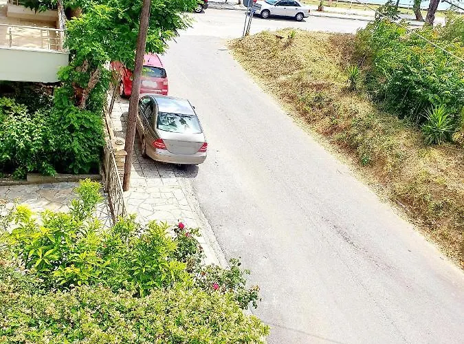 De Lux N2 30M From Sea Nea Kallikrateia