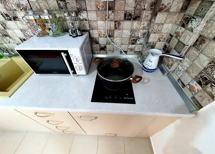 De Lux N2 30M From Sea