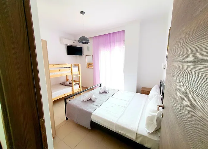 Daire De Lux N2 30m From Sea Nea Kallikrateia