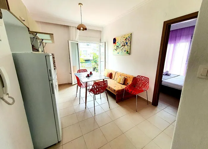 De Lux N2 30M From Sea *