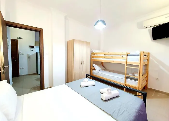 Apartment De Lux N2 30M From Sea *