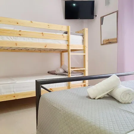 De Lux N2 30M From Sea *